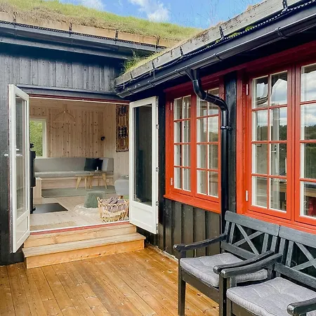 Med Stabbur Og Fjellutsikt I Holiday home *