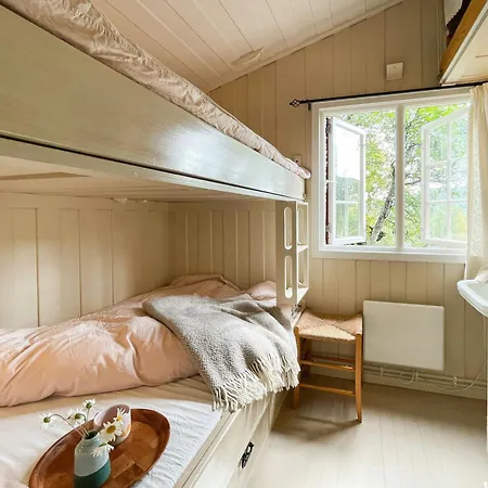 Holiday home Med Stabbur Og Fjellutsikt I Rauland