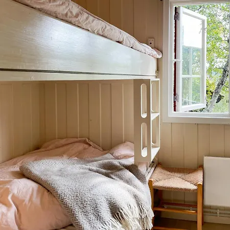 Med Stabbur Og Fjellutsikt I Holiday home