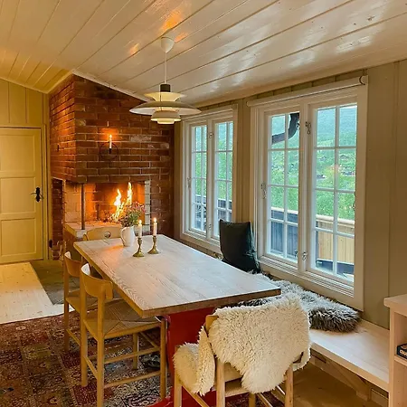 Med Stabbur Og Fjellutsikt I Holiday home Rauland