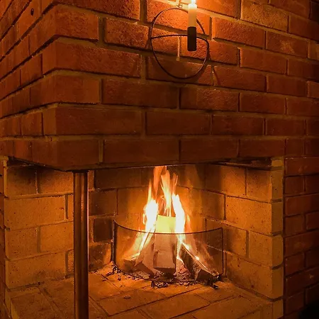 Med Stabbur Og Fjellutsikt I Prázdninový dům