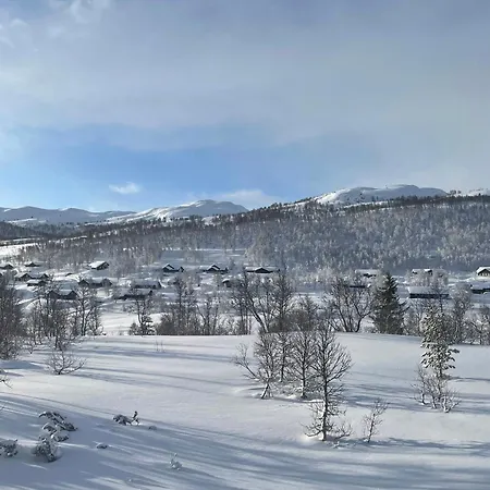 Holiday home Med Stabbur Og Fjellutsikt I