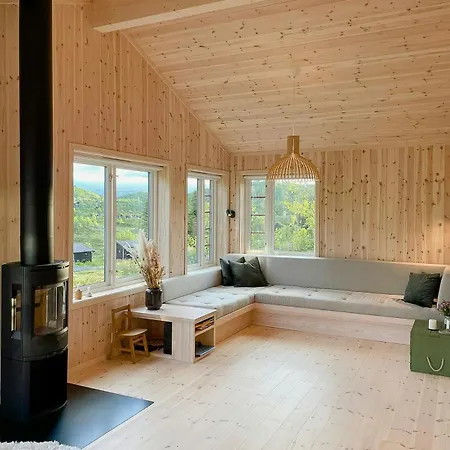 Cosy With Stunning Views In