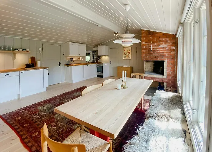 Cosy With Stunning Views In