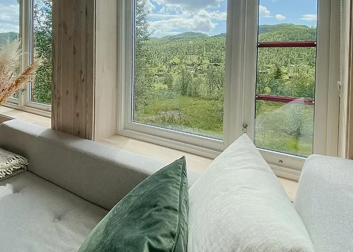 Cosy With Stunning Views In *