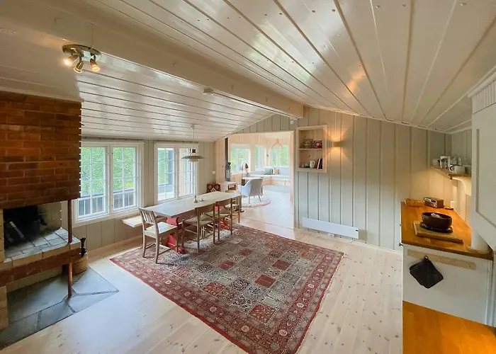 Cosy With Stunning Views In